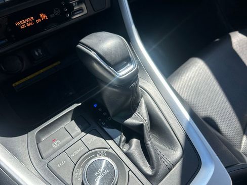 Used 2019 Toyota RAV4 Limited w/ Advanced Technology Package AWD/4WD image 16