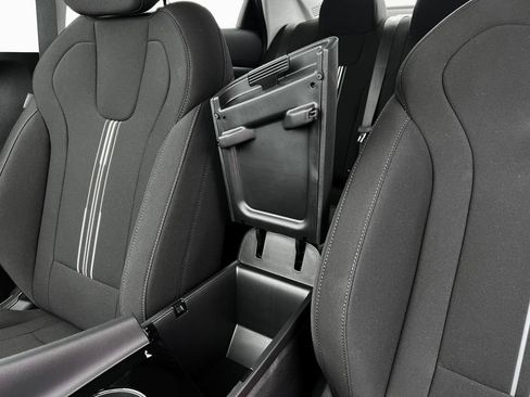 New 2025 Hyundai Elantra Blue image 18