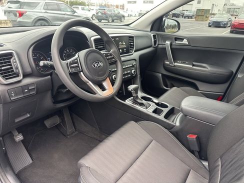 Used 2022 Kia Sportage LX image 24
