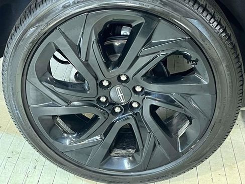 Used 2025 Lincoln Navigator Black Label image 14