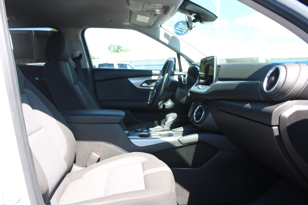 Used 2025 Chevrolet Blazer LT FWD image 27