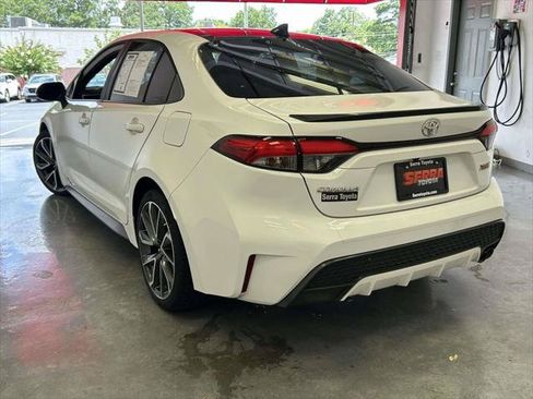 Certified 2022 Toyota Corolla XSE FWD image 5