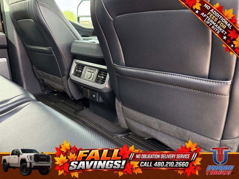 Used 2024 Ford F250 Lariat w/ Lariat Ultimate Package AWD/4WD image 29