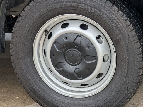 New 2025 Ford Transit 350 XL image 9