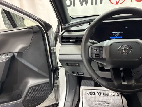 Used 2026 Toyota RAV4 SE AWD/4WD image 26