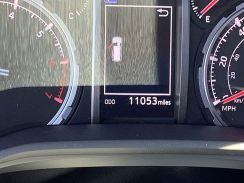 Used 2024 Toyota 4Runner TRD Off-Road Premium w/ Moonroof Package image 10