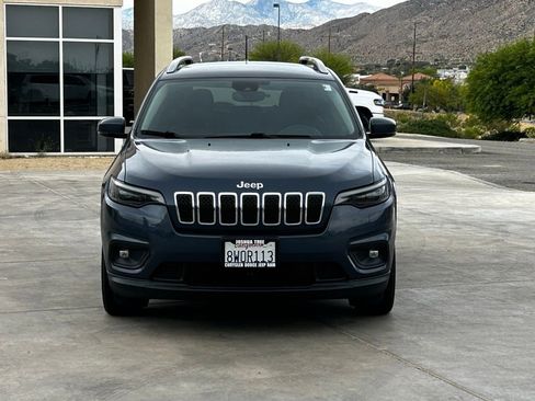 Used 2021 Jeep Cherokee Latitude Plus image 2