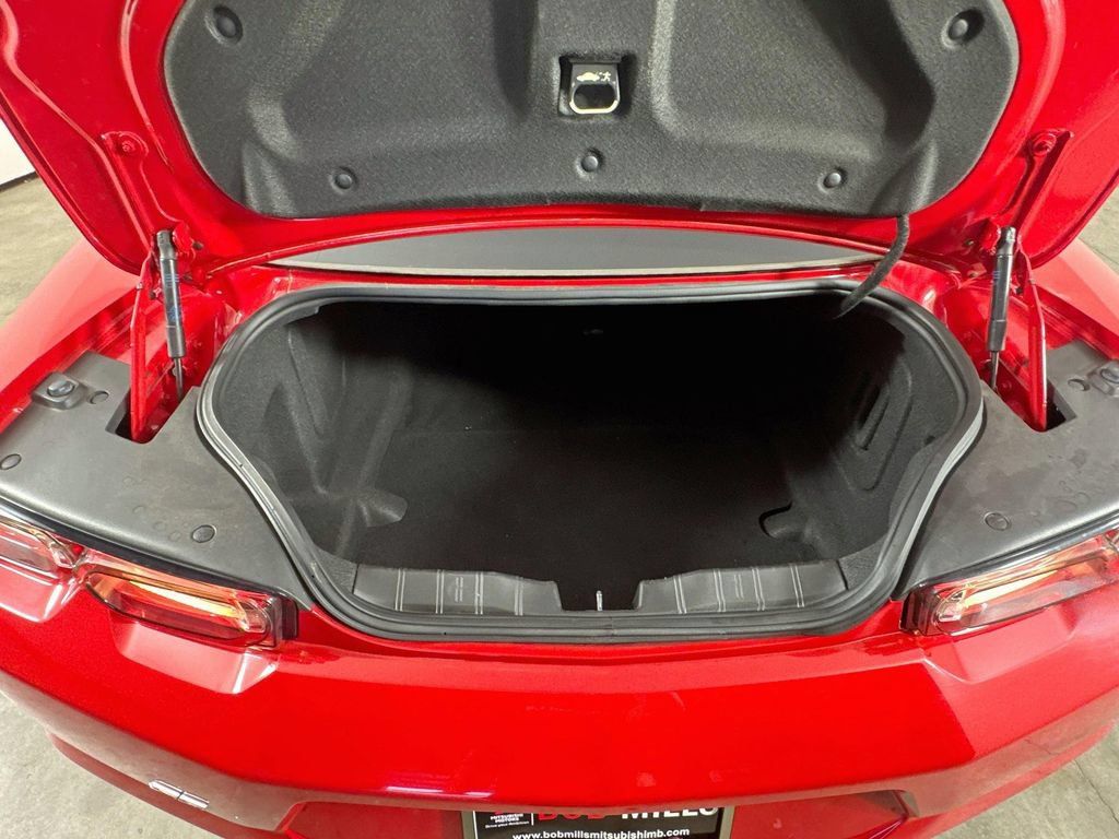 Used 2021 Chevrolet Camaro SS RWD image 25