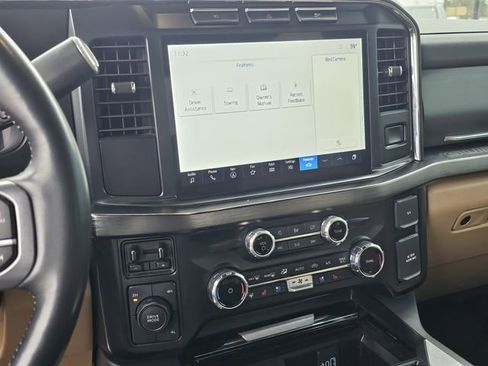 Used 2023 Ford F250 Lariat w/ Chrome Package image 10
