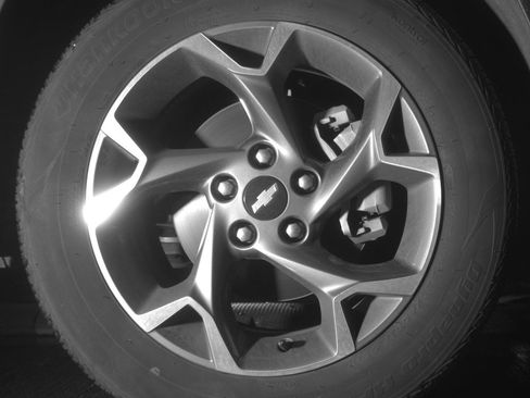 Used 2025 Chevrolet Trax LT image 13