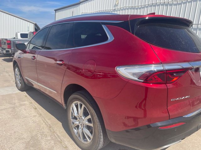 Used 2023 Buick Enclave Essence w/ Experience Buick Package FWD image 4