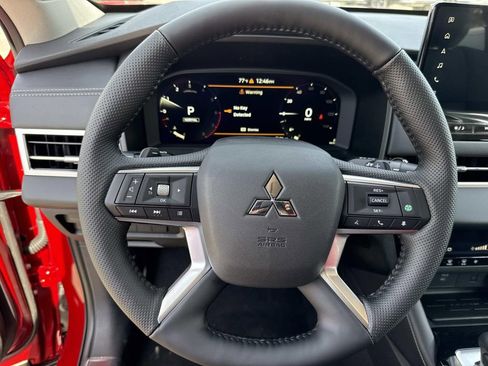 New 2026 Mitsubishi Outlander SE FWD image 39