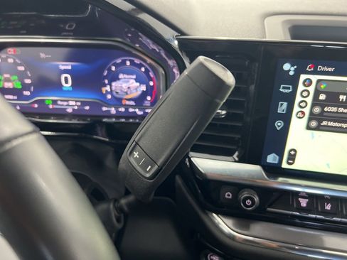 Used 2024 Chevrolet Silverado 3500 High Country image 15