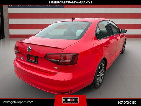 Used 2016 Volkswagen Jetta Sport image 3
