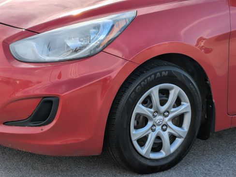 Used 2014 Hyundai Accent GS image 9