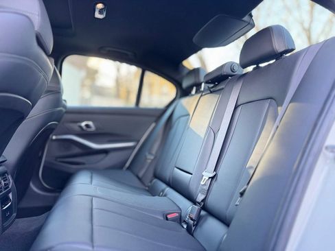 Used 2024 BMW 330i xDrive Sedan w/ Convenience Package image 19