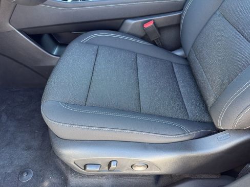 New 2026 Chevrolet Traverse LT image 11