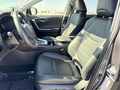 Used 2023 Toyota RAV4 Limited image 11