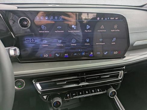 New 2026 Chevrolet Traverse LT image 12