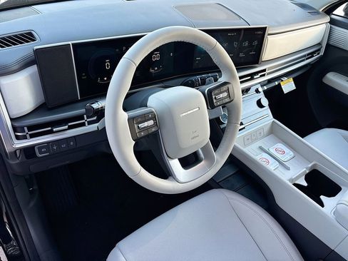 New 2026 Hyundai Santa Fe SE image 9