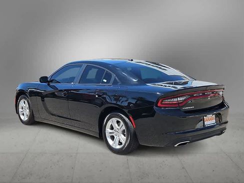 Used 2021 Dodge Charger SXT w/ Leather Interior Group RWD image 6