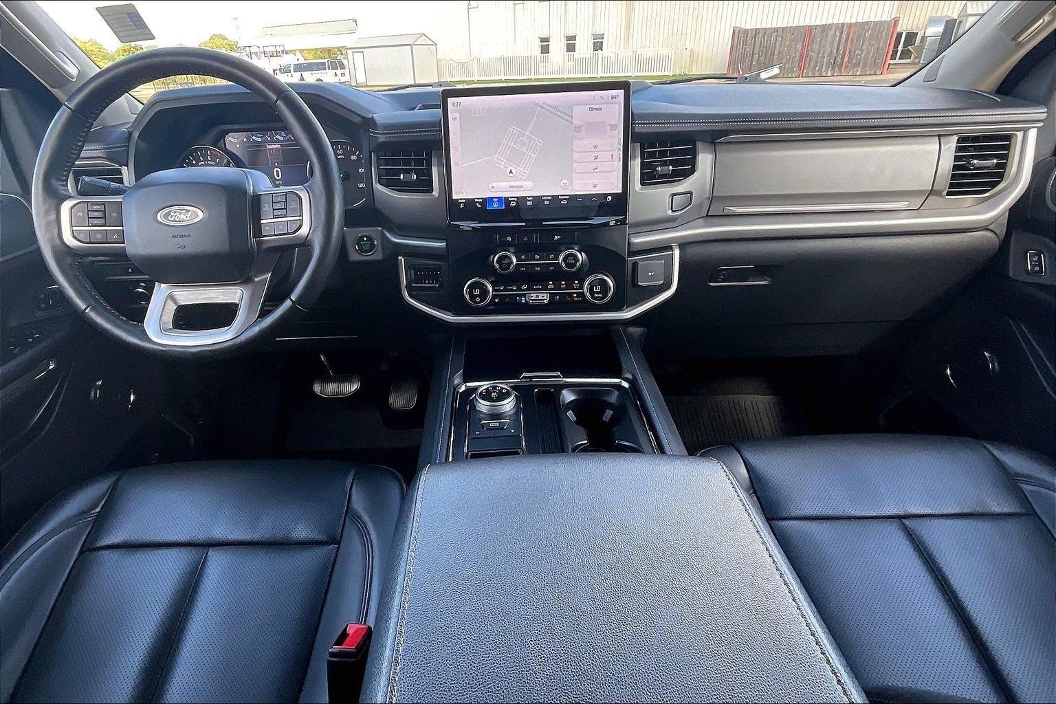 Used 2024 Ford Expedition XLT RWD image 14