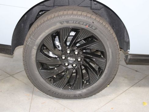 New 2025 Lincoln Navigator Reserve w/ Jet Appearance Package image 15