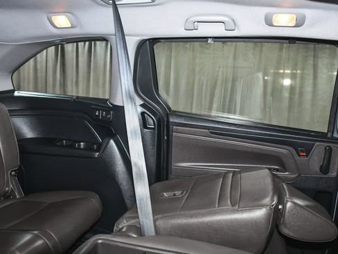 Used 2023 Honda Odyssey Touring image 51