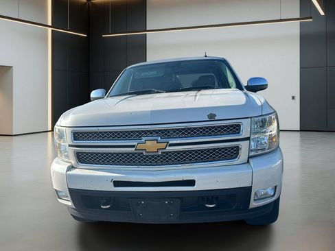 Used 2013 Chevrolet Silverado 1500 LTZ w/ LTZ White Diamond Edition AWD/4WD image 8