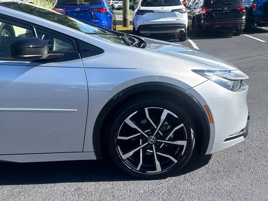 Used 2023 Toyota Prius Prime FWD image 10