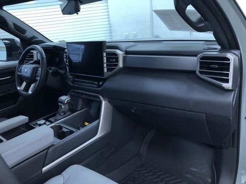 Used 2025 Toyota Tundra Limited image 19