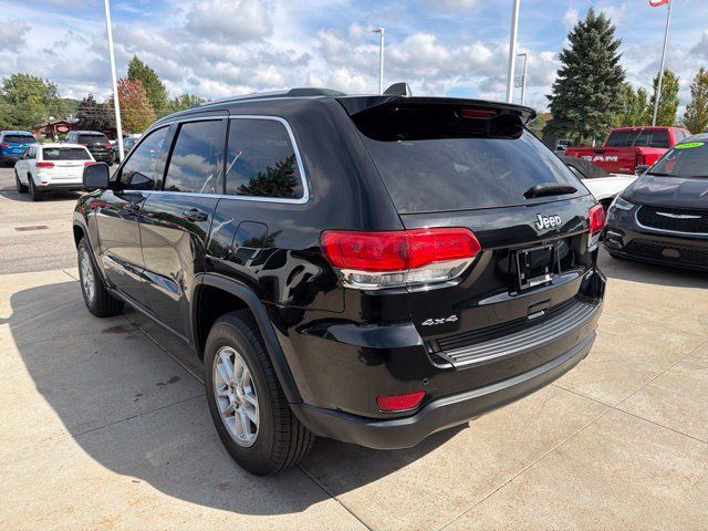 Used 2019 Jeep Grand Cherokee Laredo AWD/4WD image 4