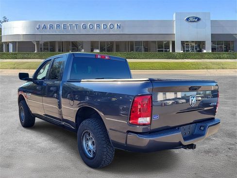 Used 2018 RAM 1500 Express image 3