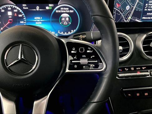 Used 2022 Mercedes-Benz GLC 300 4MATIC image 25