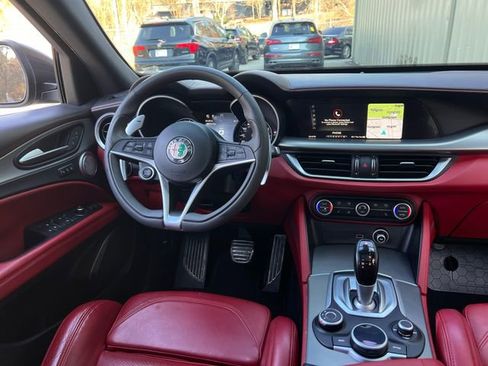 Used 2019 Alfa Romeo Stelvio Ti Sport w/ Quick Order Package 22S Sport image 19