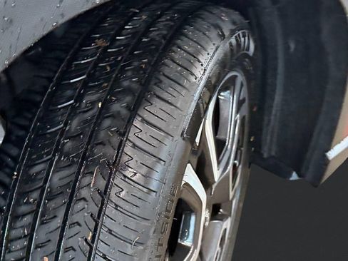 Certified 2024 Subaru Ascent Touring AWD/4WD image 21