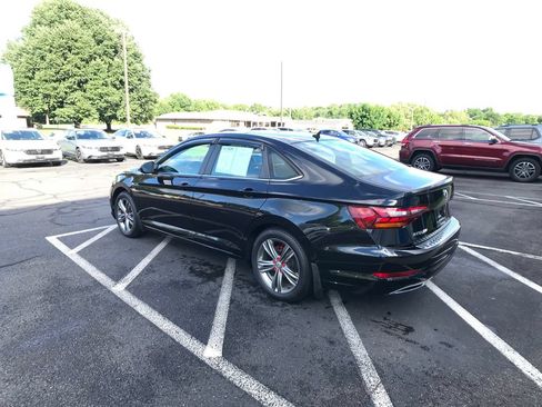 Used 2019 Volkswagen Jetta R-Line w/ R-Line Cold Weather Package FWD image 7