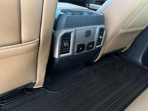 Used 2022 Ford F250 Lariat w/ Chrome Package AWD/4WD image 27