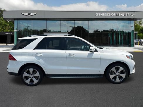 Used 2016 Mercedes-Benz GLE 350 image 8