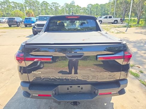 Used 2024 Hyundai Santa Cruz SEL FWD image 4