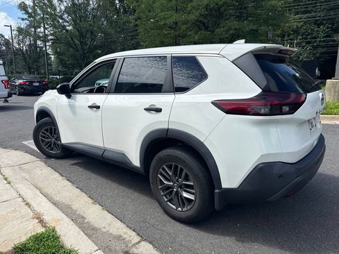 Used 2021 Nissan Rogue S AWD/4WD image 6