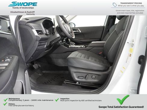 Used 2025 Mitsubishi Outlander AWD image 23