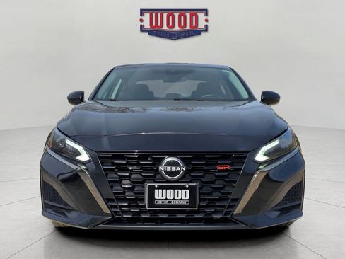 Used 2024 Nissan Altima 2.5 SR FWD image 5