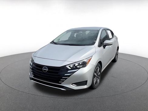 Used 2025 Nissan Versa SV FWD image 6