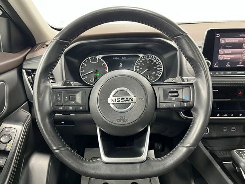 Used 2021 Nissan Rogue SV AWD/4WD image 15