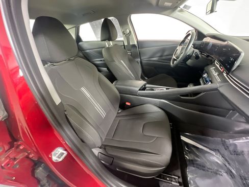 Used 2023 Hyundai Elantra SEL w/ Convenience Package FWD image 27