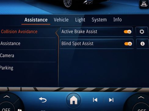 Used 2024 Mercedes-Benz GLC 43 AMG 4MATIC image 29