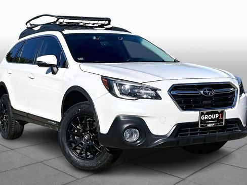 Used 2018 Subaru Outback 3.6R Limited image 2
