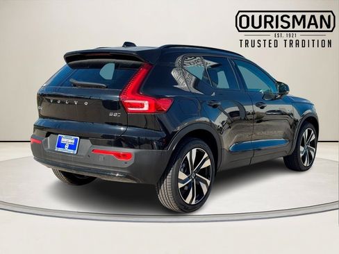 New 2026 Volvo XC40 B5 Ultra w/ Protection Package Premier image 7