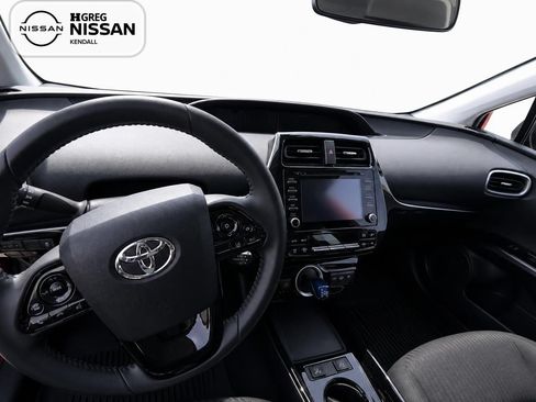 Used 2022 Toyota Prius Prime LE FWD image 8
